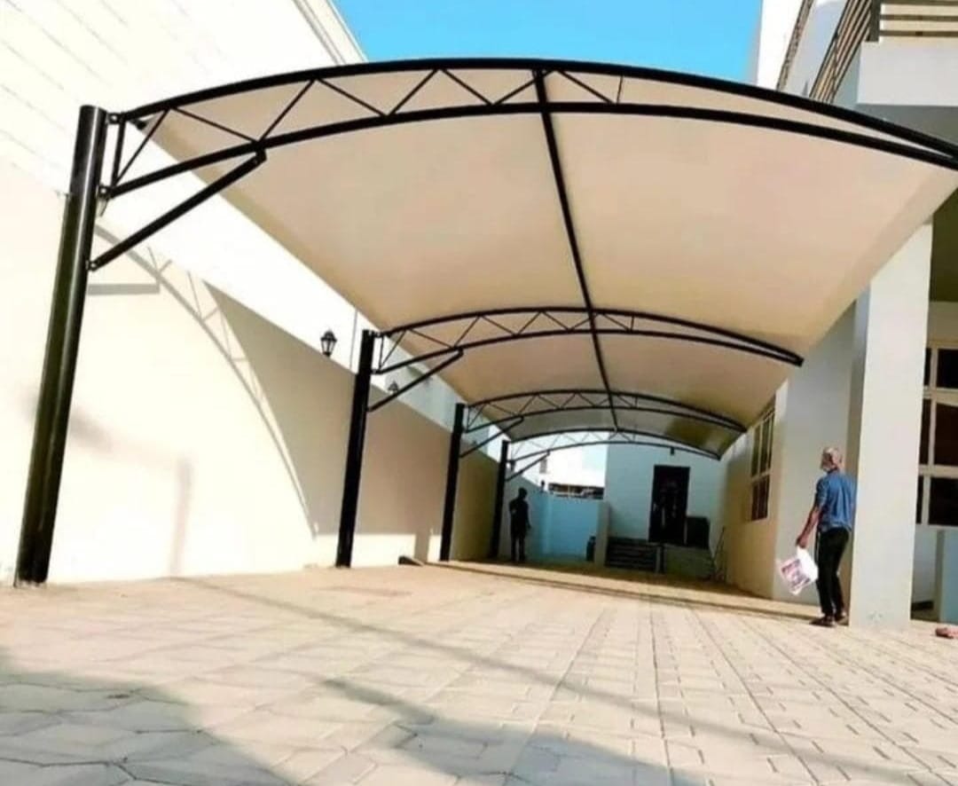 مظلات وسواتر